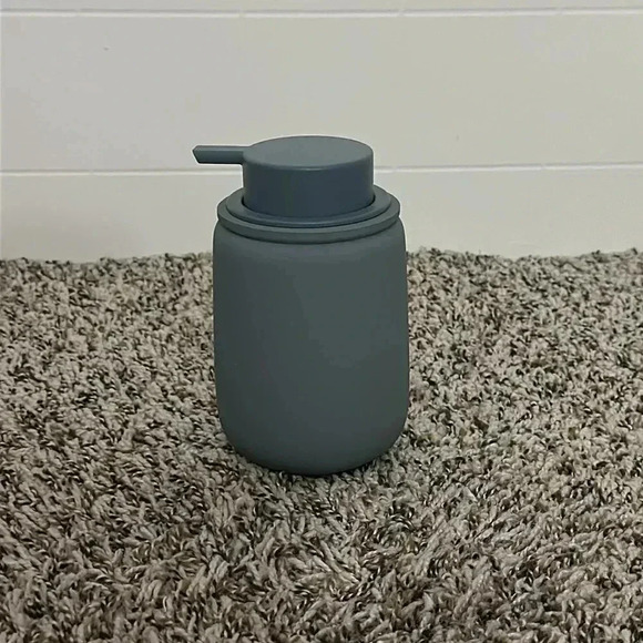 Ugg Lotion and Jar - Picture 2 of 4